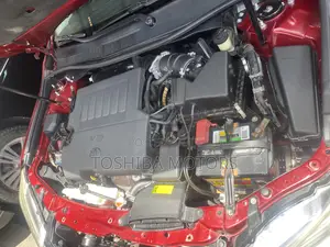 Toyota Camry XLE V6 4dr Sedan (3.6L 6cyl 6A) 2016 Red