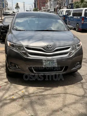 Toyota Venza V6 2011 Gray