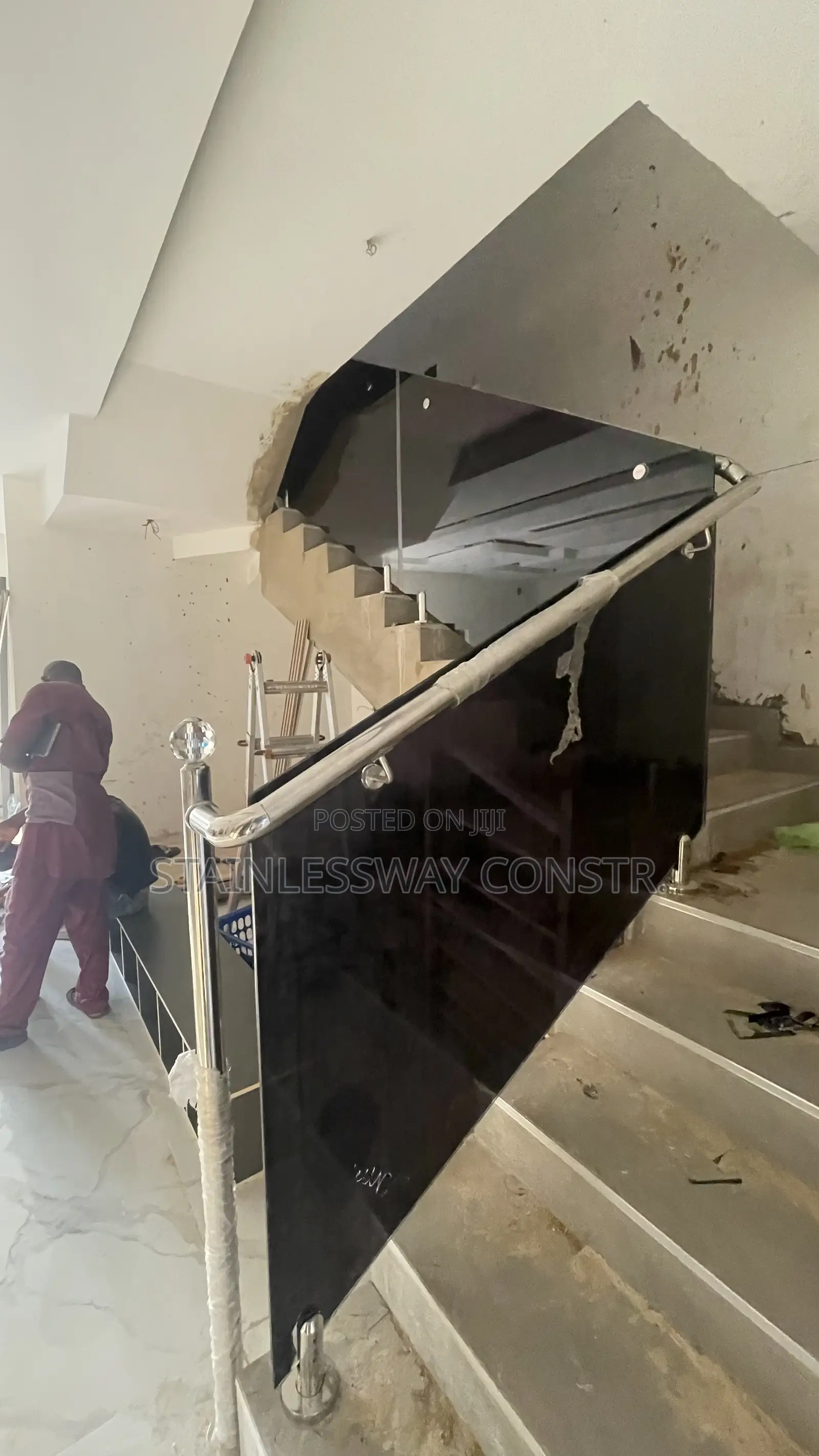 Dark Grey Glass Railing Jahi