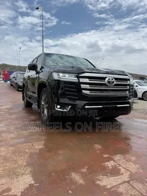 Toyota Land Cruiser 2012 Black