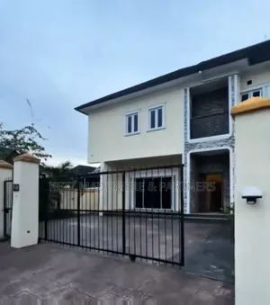 4bdrm Duplex in Golf Estate, Dr, Eneka for rent