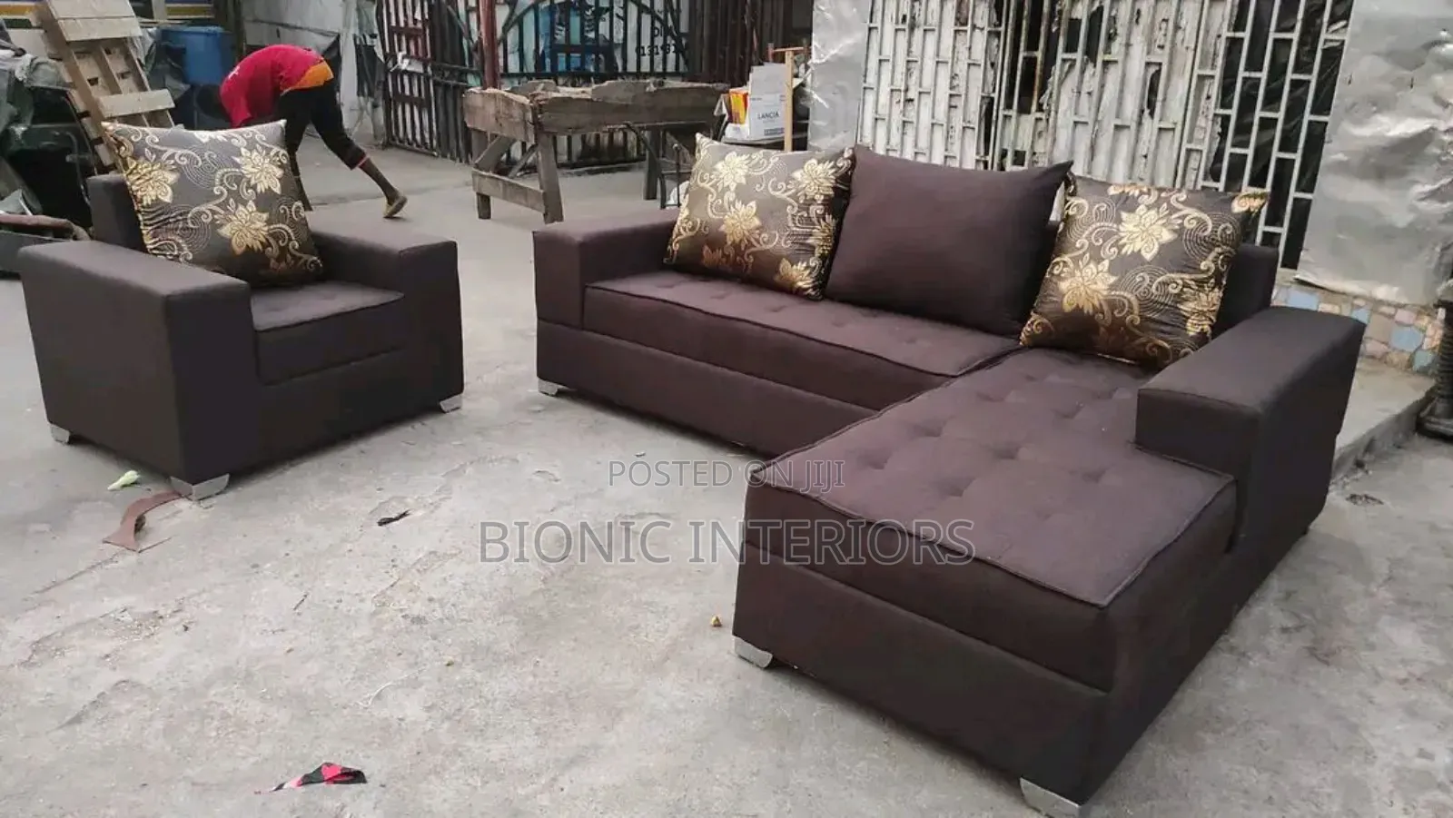 Locally Made L Shape With 4 Pillows