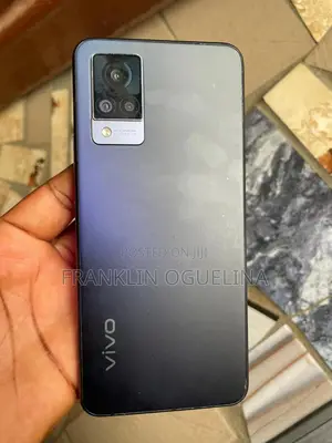 Vivo V21 128 GB