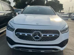 Mercedes-Benz GLA 250 2022 White