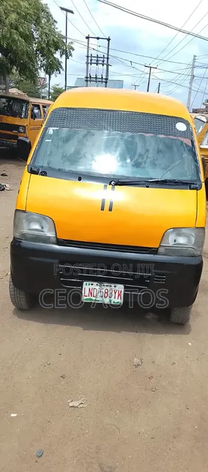 Suzuki APV Minibus 2010 Yellow