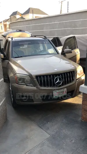 Mercedes-Benz GLK-Class 350 4MATIC 2010 Gold
