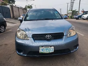 Toyota Matrix XR Hatchback FWD (1.8L 4cyl 4A) 2006 Blue