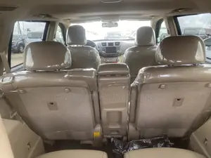 Toyota Highlander Limited 2012 Gold