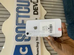 Apple iPhone XR 128 GB White