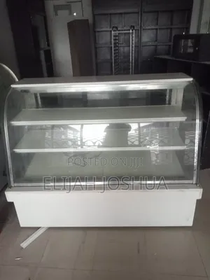 Snacks/Cake Display Warmer (Fairly Use )