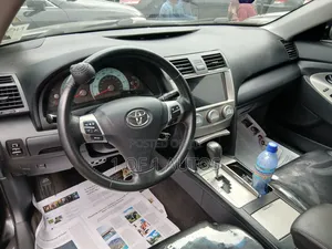 Toyota Camry SE 4dr Sedan (2.5L 4cyl 6A) 2011 Black