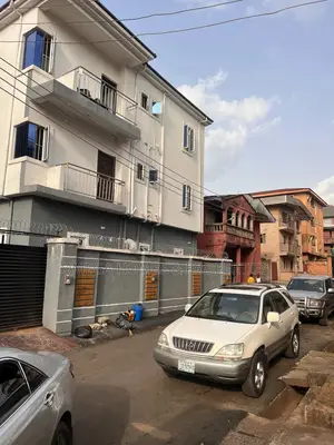 2bdrm Block of Flats in Umuahia for sale
