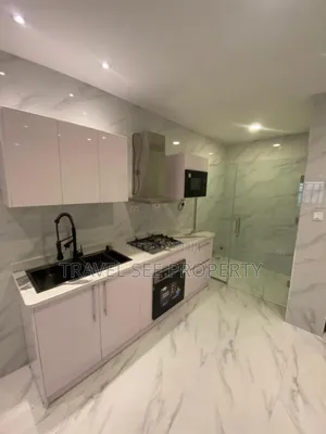 Furnished 3bdrm Block of Flats in Victory Lsland, Ahmadu Bello Way