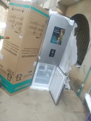 Sleek Hisense 35dcb-Rd 264l No-Frost Bottom Freezer Refrigerator