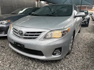 Toyota Corolla S Special Edition 4dr Sedan (1.8L 4cyl 4A) 2013 Silver