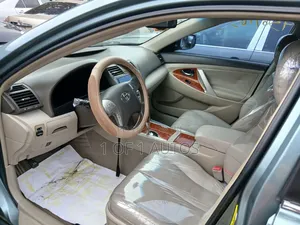 Toyota Camry XLE 4dr Sedan (2.4L 4cyl 5A) 2009 Green