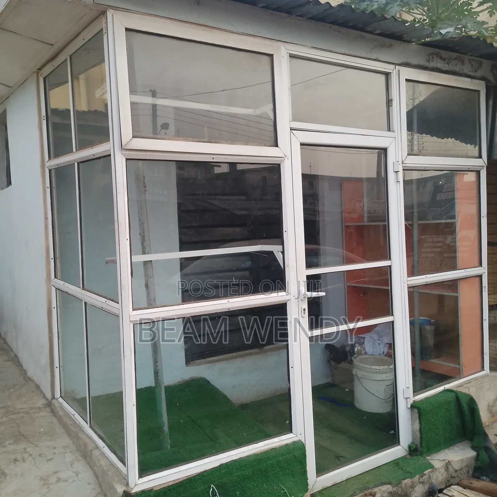 Aluminum Reflection Glass