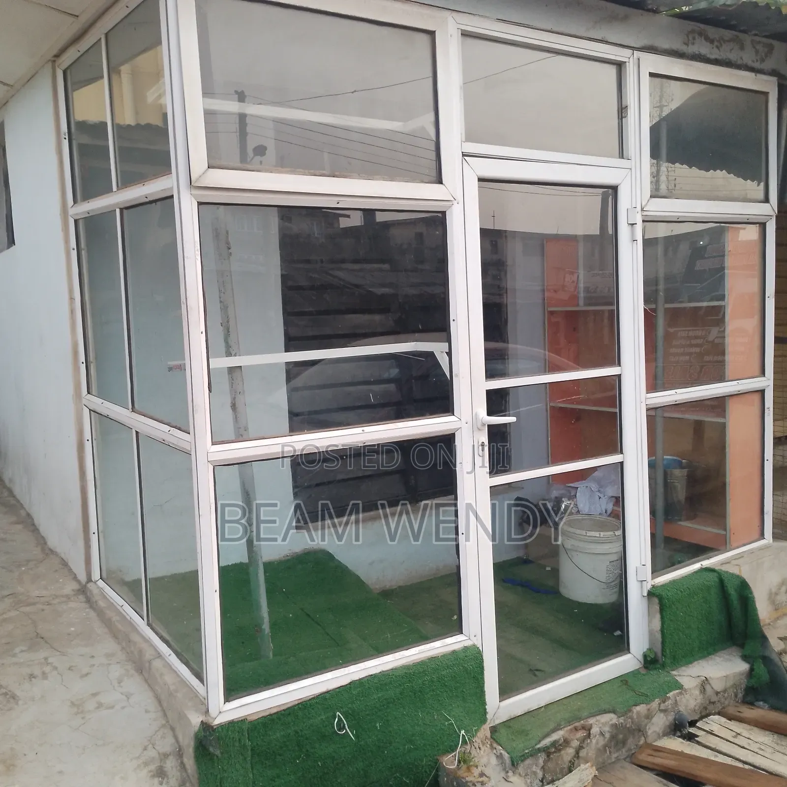 Aluminum Reflection Glass