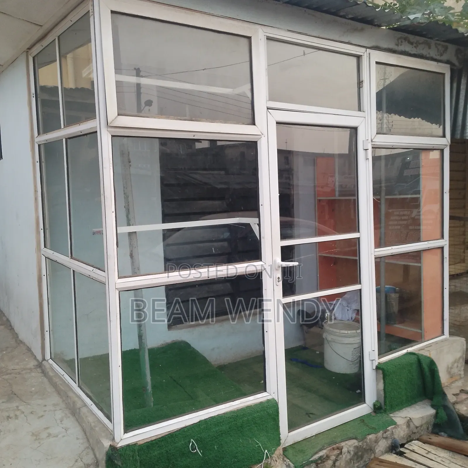 Aluminum Reflection Glass