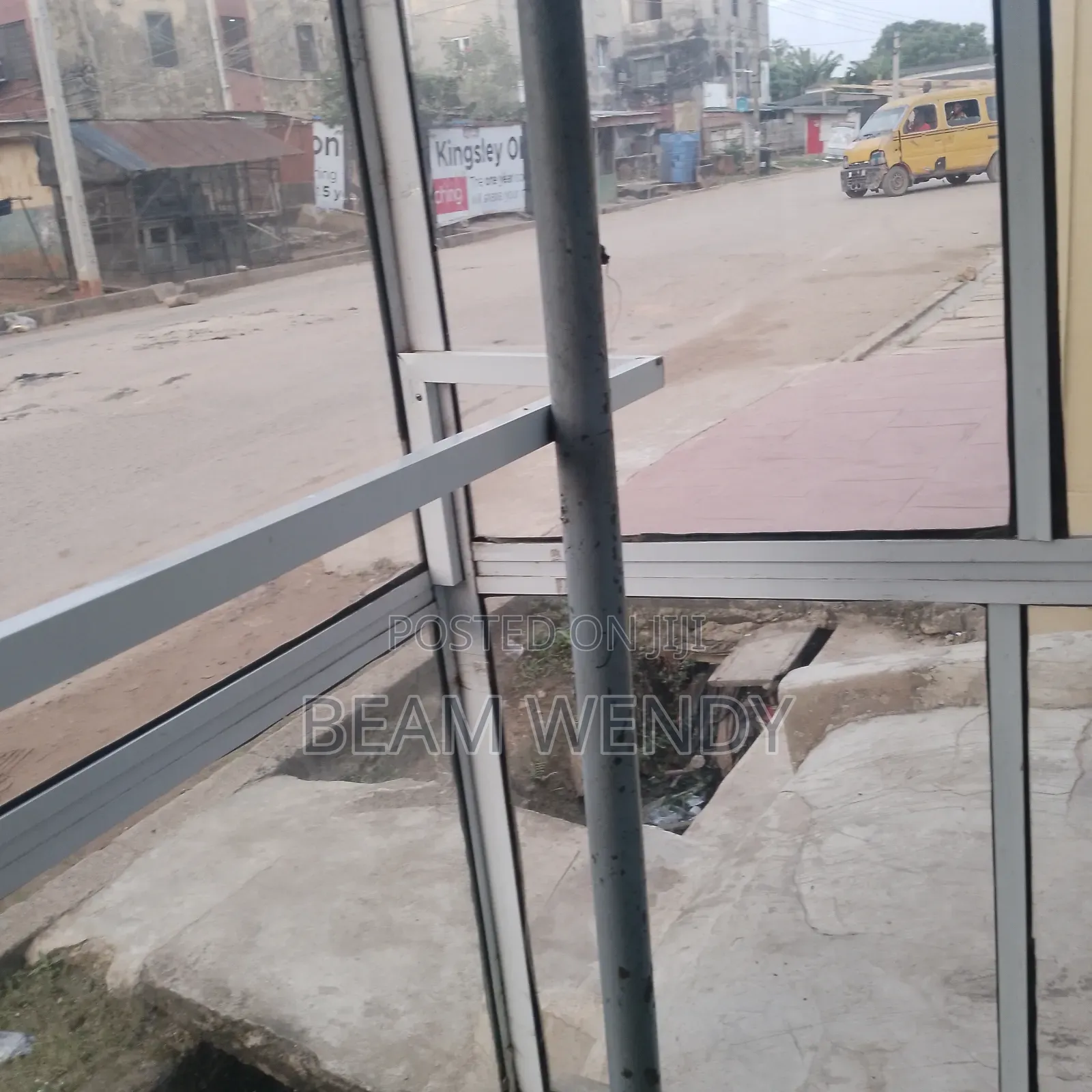 Aluminum Reflection Glass