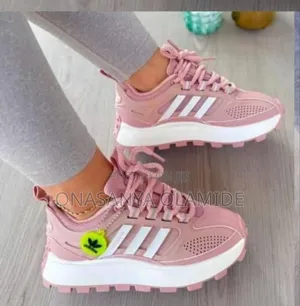 Adidas Sneakers