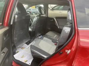 Toyota RAV4 Limited 4dr SUV (2.5L 4cyl 6A) 2015 Red