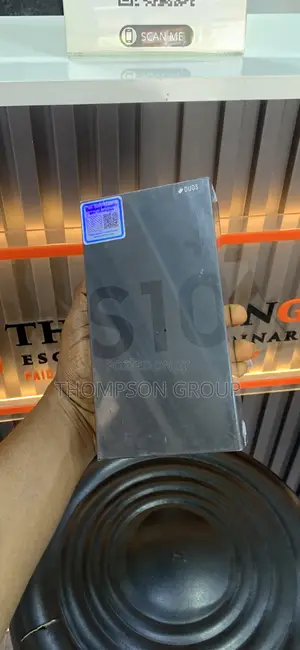 New Samsung Galaxy S10 Plus 128 GB