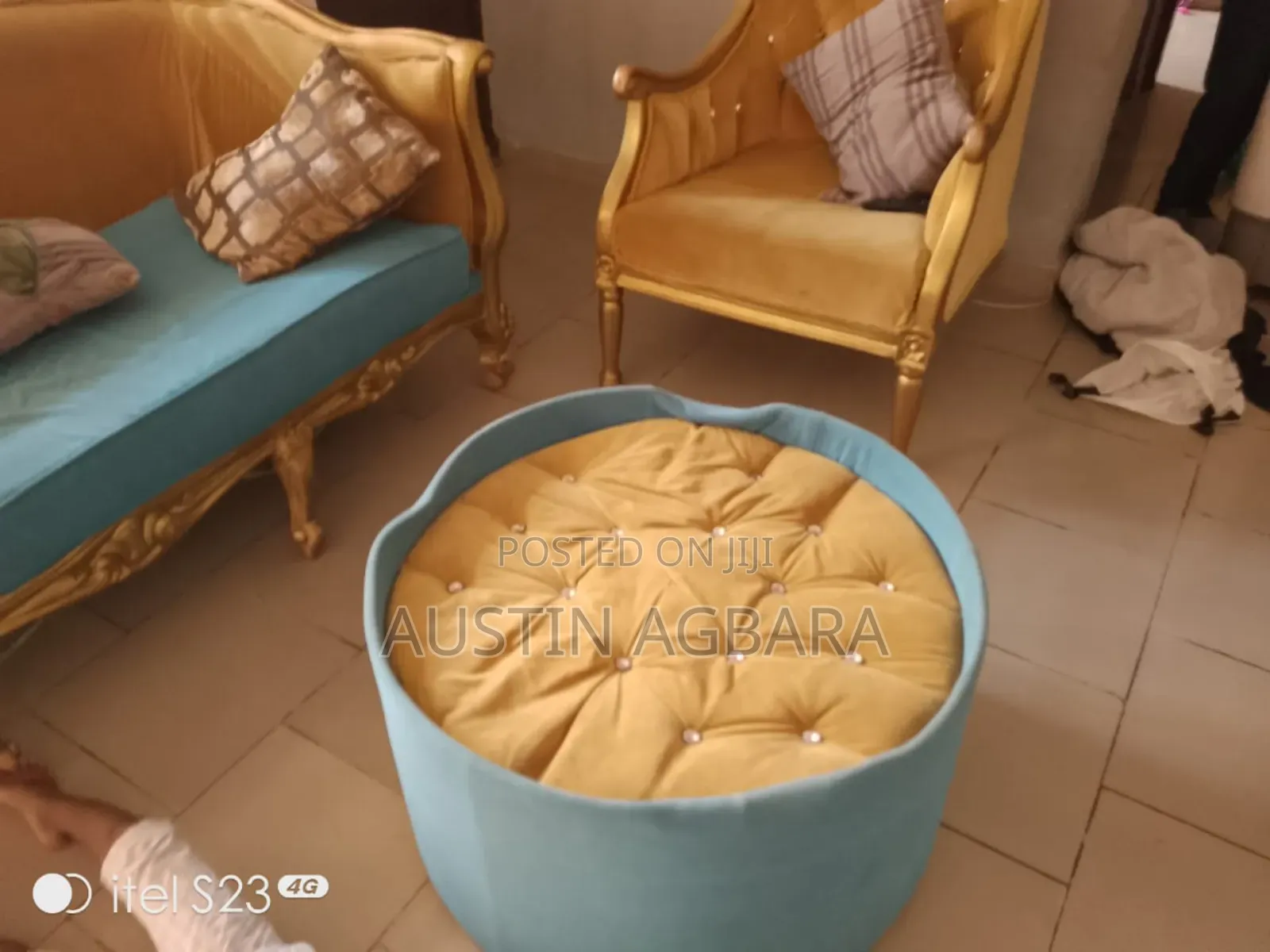 Sofa Set With Center Table