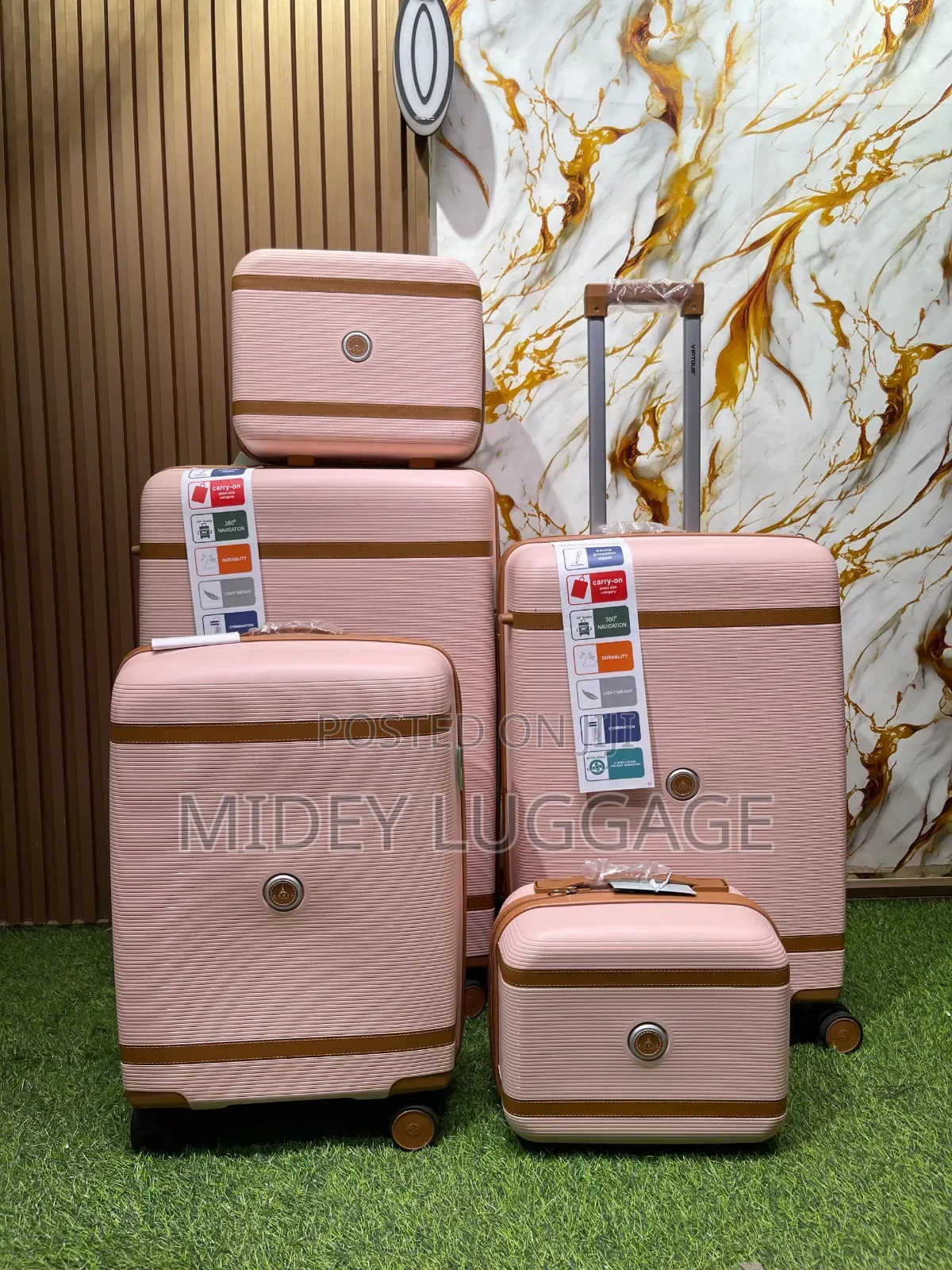 Solid Luggage Traveling Box