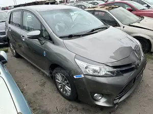 Toyota Verso 1.8 2016 Gray