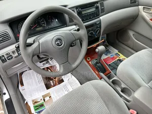 Toyota Corolla LE 2006 Silver