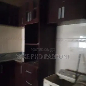 5bdrm Bungalow in Gra, Enugu for rent