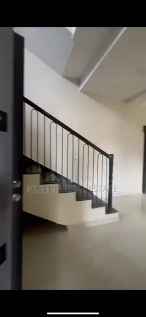 For Sale Elegant 4/5 Bedroom Terrace With Attache Bq In A Mini Estate.