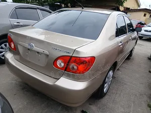 Toyota Corolla LE 2006 Gold