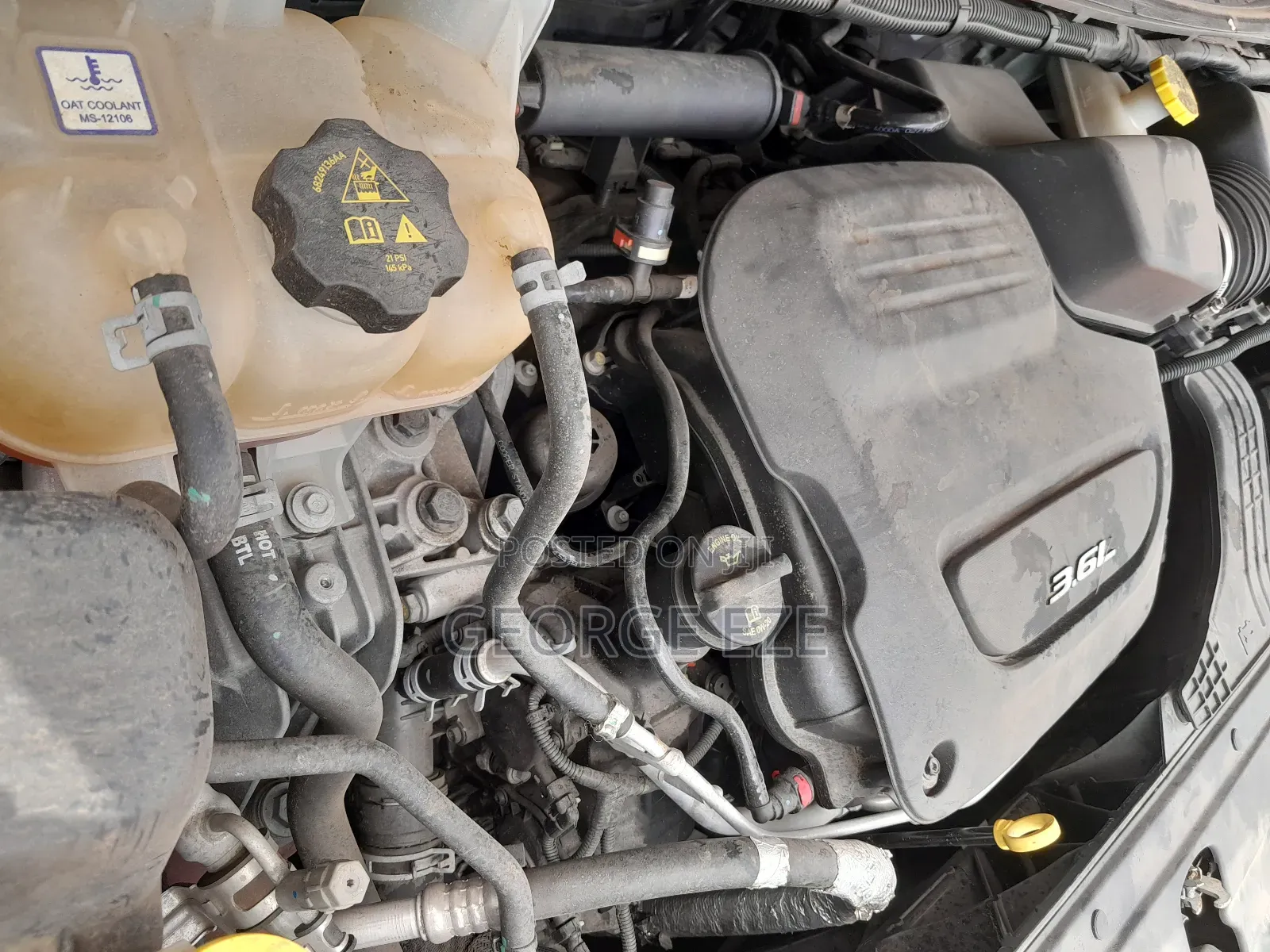 Chrysler Pacifica 2018 Orange