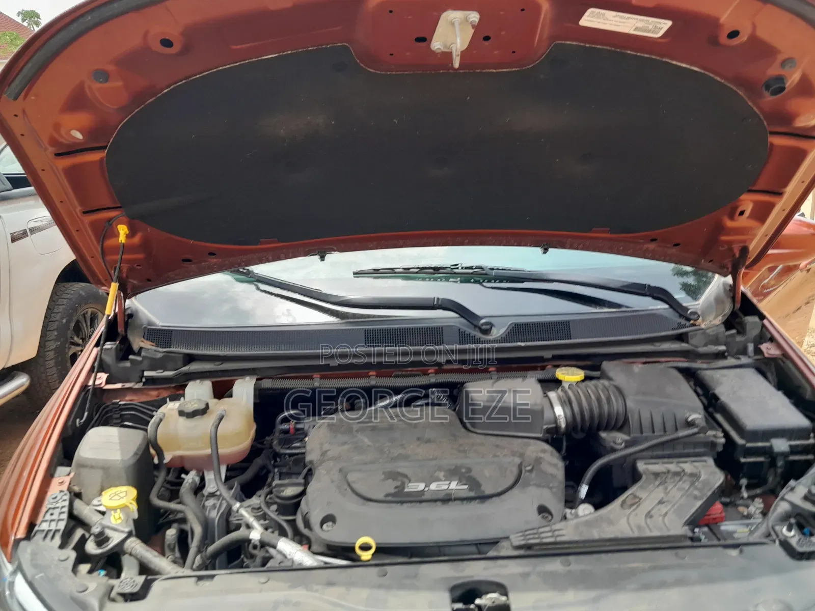 Chrysler Pacifica 2018 Orange
