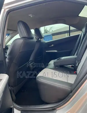 Toyota Camry SE 4dr Sedan (2.5L 4cyl 6A) 2013 Silver
