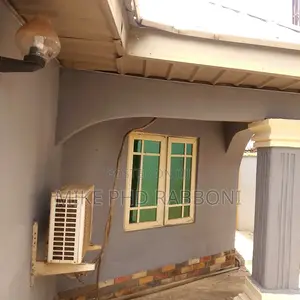5bdrm Bungalow in Gra, Enugu for rent