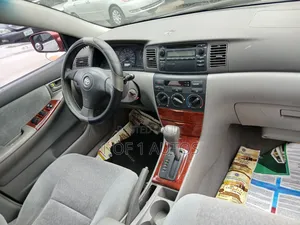 Toyota Corolla LE 2004 Orange