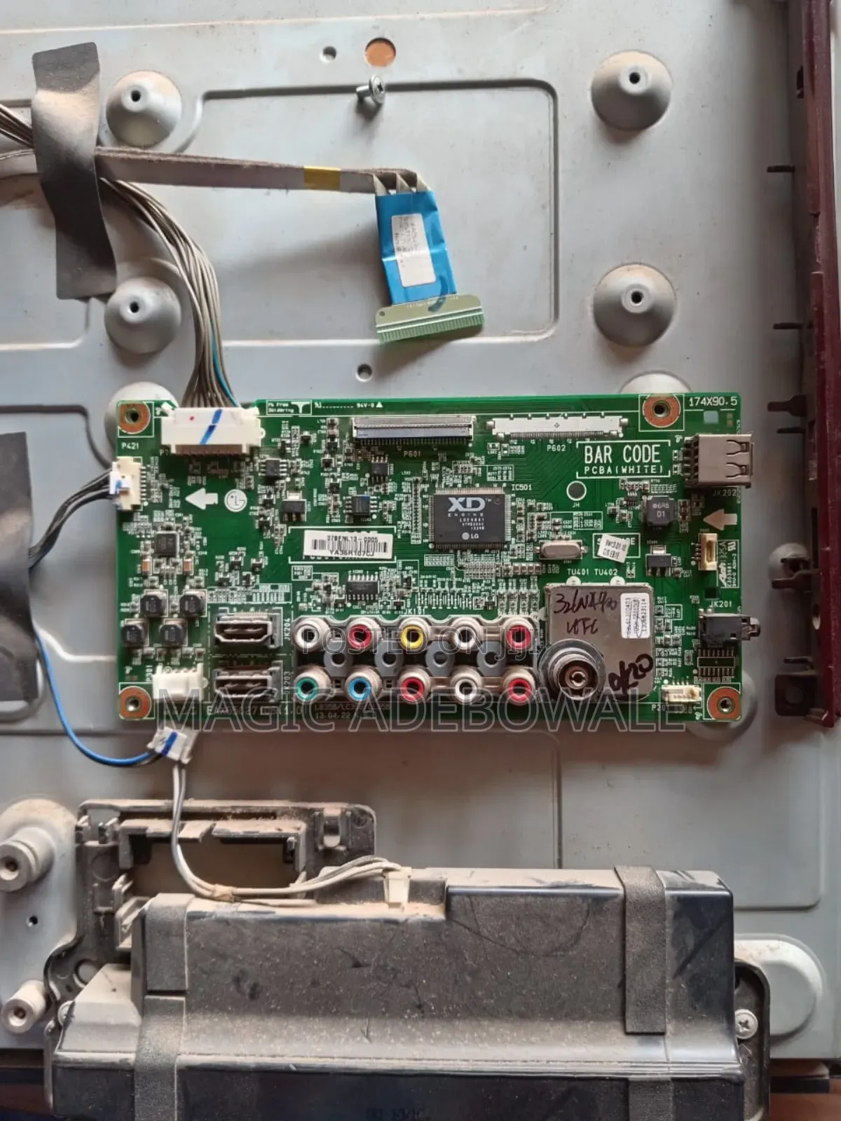 Electronics Repairer Technician