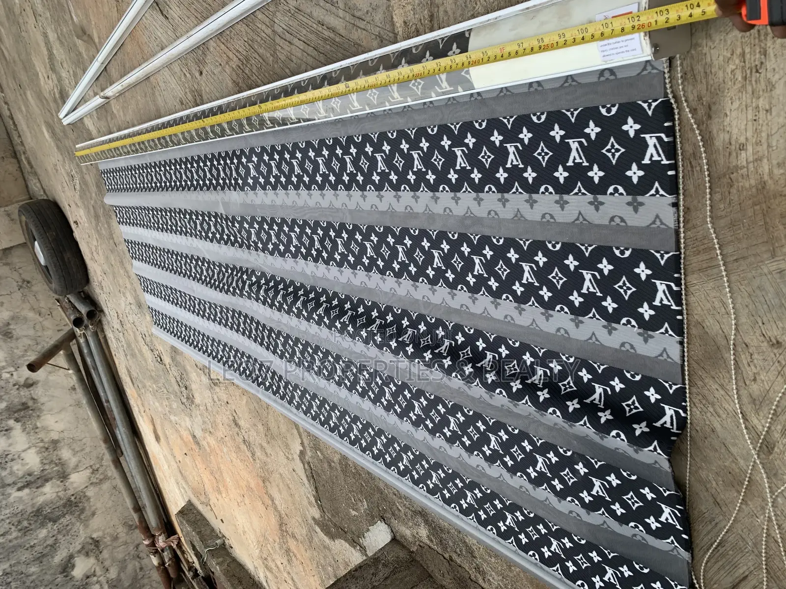 Window Blind 8ft.7inch (2.6 Meter Wide)