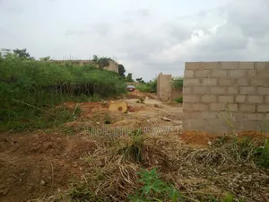 Land 50/100