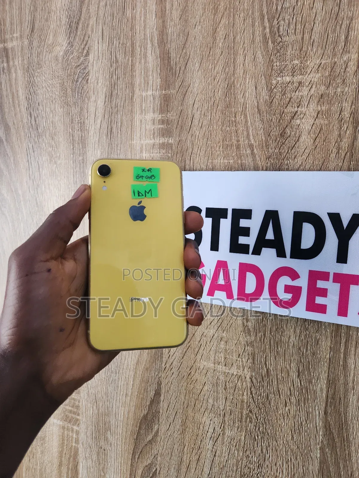 Apple iPhone XR 64 GB Yellow