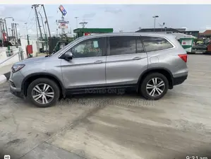 Honda Pilot Touring 4dr SUV (3.5L 6cyl 9A) 2017 Silver