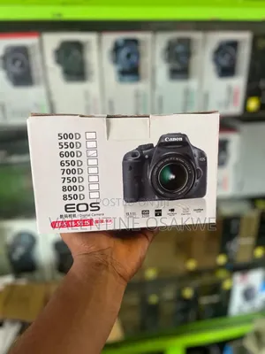 Canon 600d With Lens 18-55