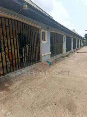 Furnished 1bdrm Block of Flats in Benin City for sale