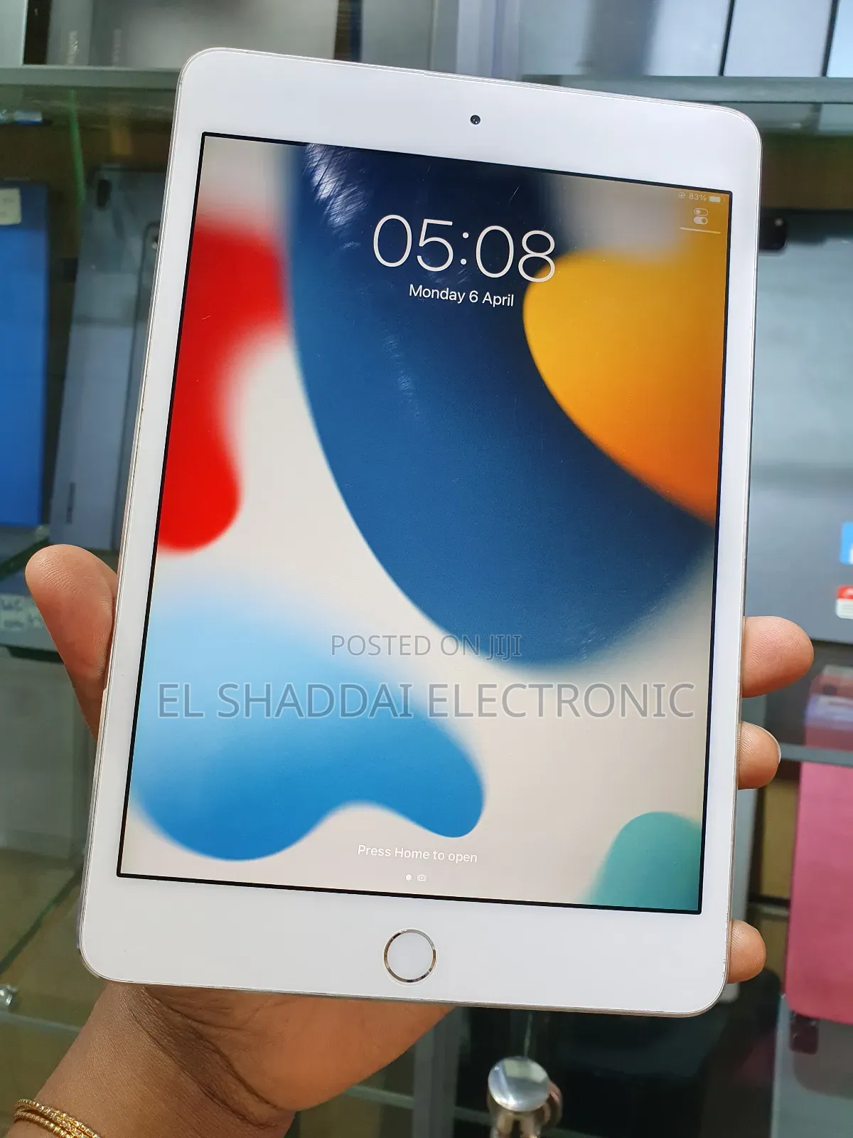 Apple iPad mini 4 64 GB