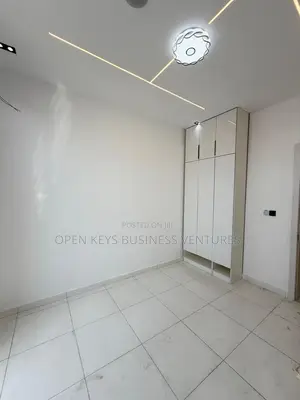 4bdrm Duplex in Ikota for sale