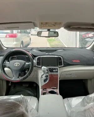 Toyota Venza 2010 Red