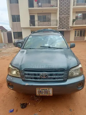 Toyota Highlander 2004 Gray